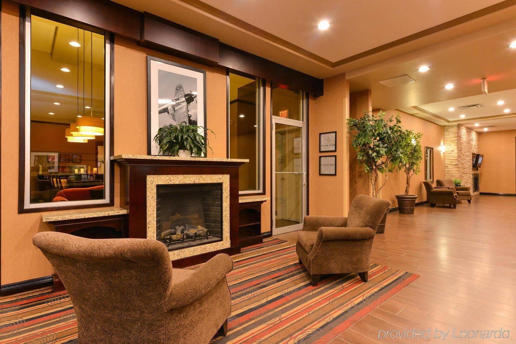 Hampton Inn & Suites By Hilton Edmonton International Airport Leduc Exterior photo